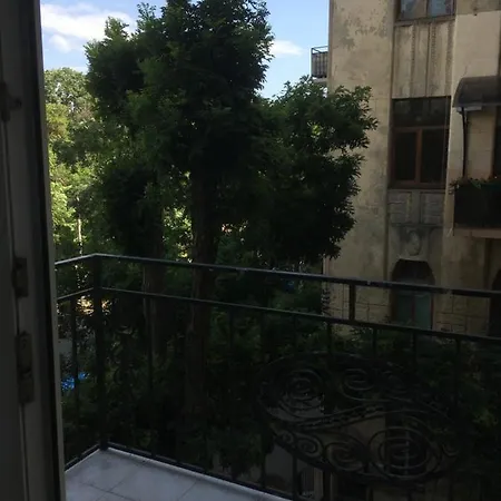 Двухкомнатная Квартира В Центре Одессы На Маразлиевской Odesa